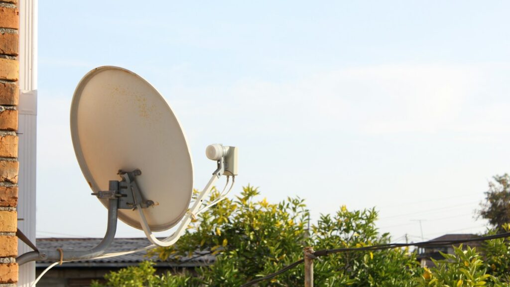 National Electrical Code compliance: bonding elevated satellite masts and coaxia